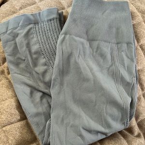 Lululemon cropped leggings